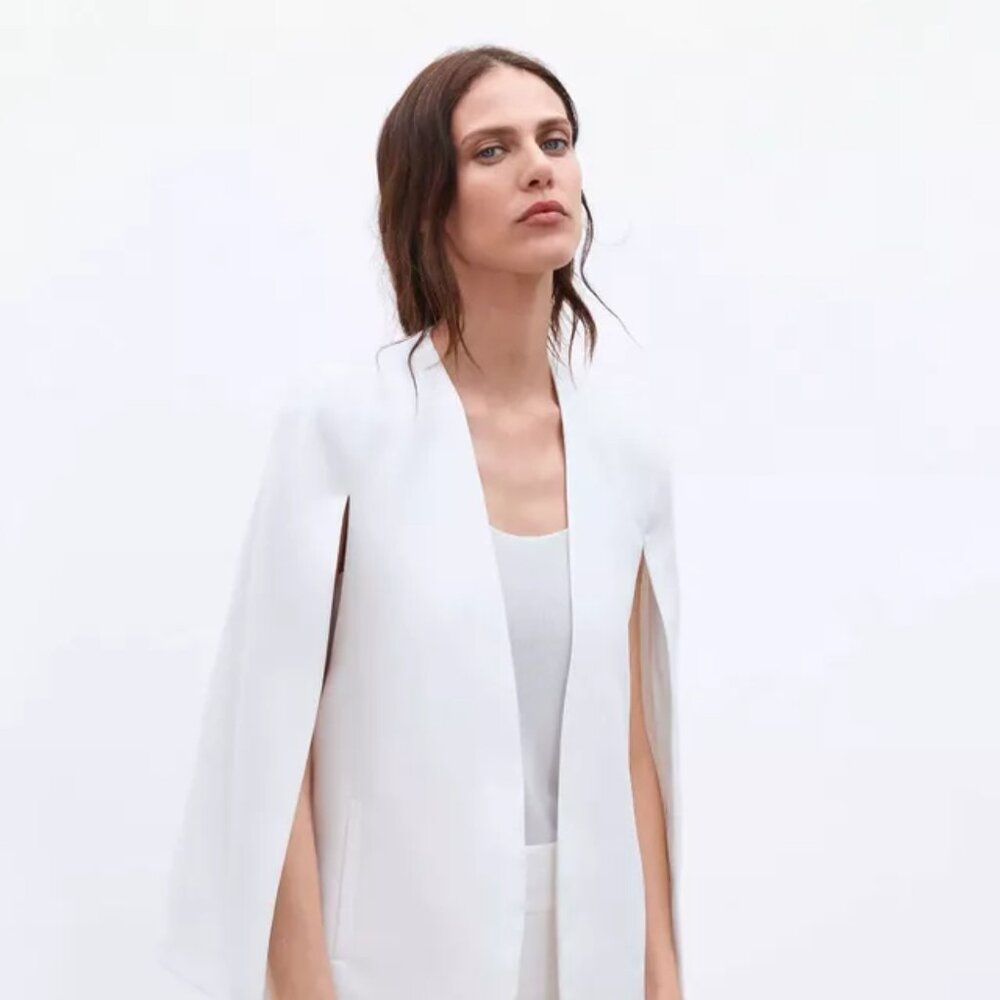 ZARA WHITE CAPE BLAZER WITH SLITS